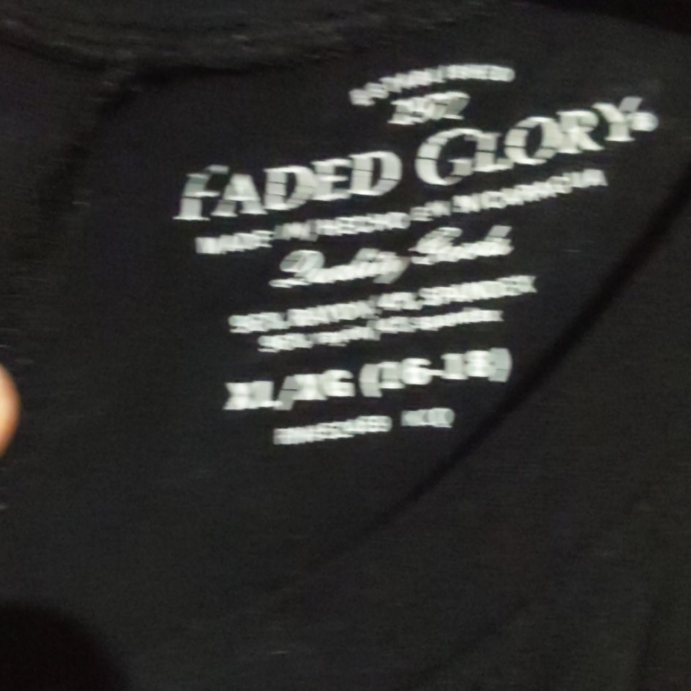 Shirt - Picture 3 of 4